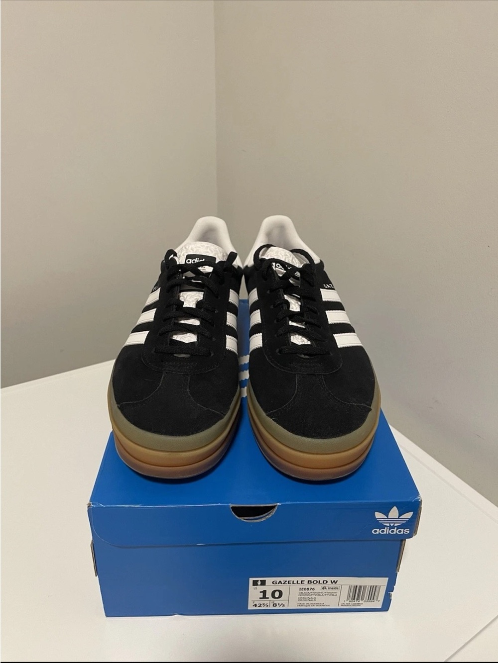 adidas Gazelle Platform Sneaker in Black & White with Gum Sole Size:10 New N 📦 - Picture 4 of 11